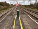 Acton Bridge, narrow platform