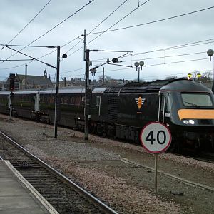 43080 leads the train into York Station Platform 5. The livery of the train can be seen here.