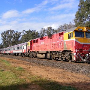 A newly liveried Vline N class loco running an UP Melbourne (Southern Cross) service from Shepparton. Friday September 4th, 2009.