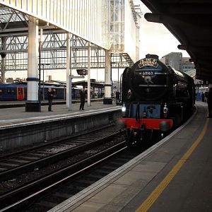 Tornadio in Waterloo station