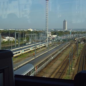 En Paris. Je pense que c'est l'équivalent francais de North Pole Depot.