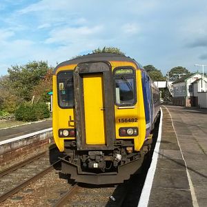 sunny Saturday afternoon departure to Ellesmere Port from Helsby