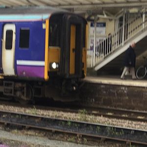 150 231 at Harrogate