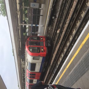 1992 stock at Leytonstone station