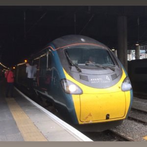 AWC Class 390 Pendolino at London Euston