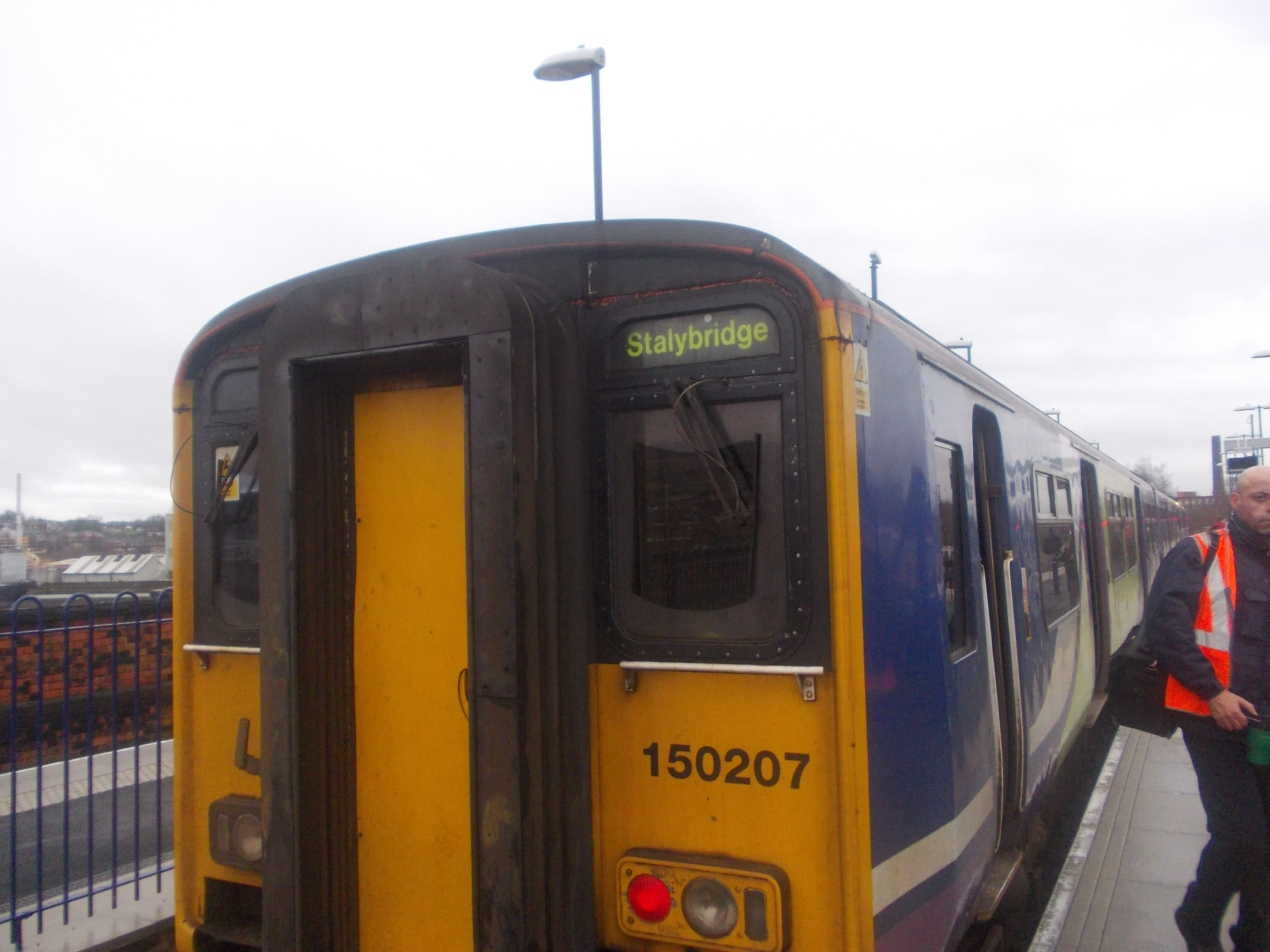 150207 at Stalybridge. This train was the 10:13 Denton Flyer from Stockport