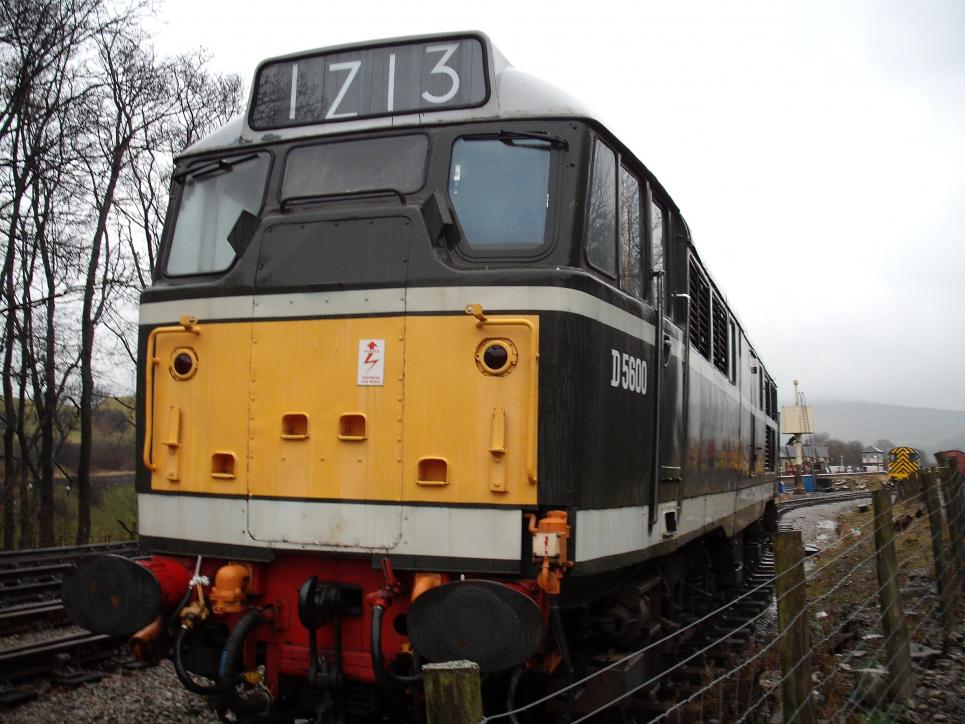 Class 31 no. D5600 parked in a siding at Bolton Abbey station on the EBAR
