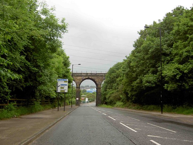 Railway_bridge_over_Herries_Road%2C_Sheffield_-_geograph.org.uk_-_1343161.jpg