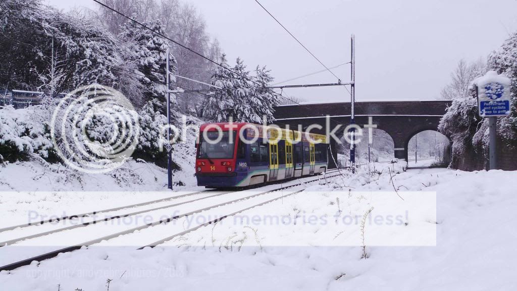 Trams_in_the_snow_11_02_2013_034_zpsef7699db.jpg