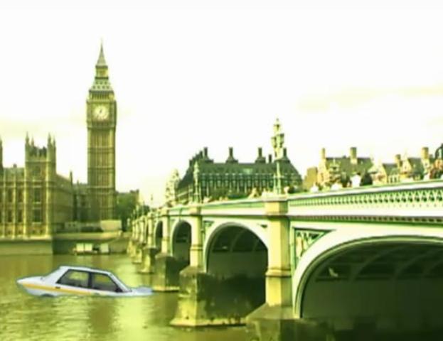 Car_in_Thames.jpg