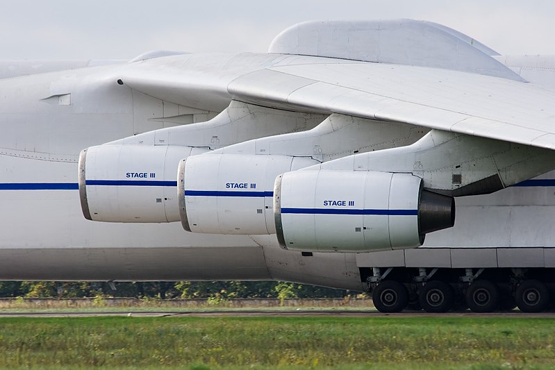 800px-An-225_D-18T.jpg