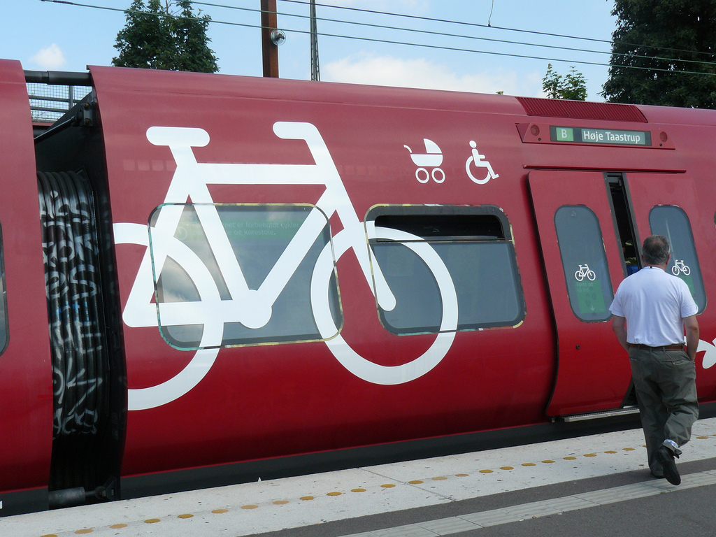 Bicycle-and-Copenhagen-S-Train-2.jpg