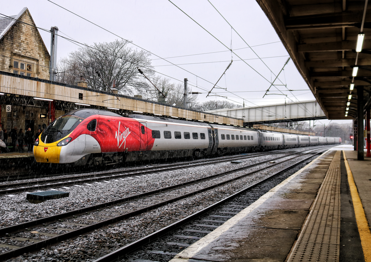 1200px-390_016_Virgin_Trains_New_Livery.png